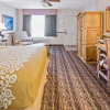 Отель Days Inn by Wyndham Lebec, фото 3