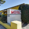 Отель Pavilions Motel, фото 1