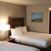 Отель Sandhill Inn & Suites, фото 4