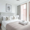 Отель Luxurious 1BD Flat by the River - Vauxhall, фото 3