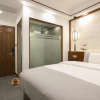 Отель Floral Hotel Fenghuang Yixin Courtyard Residence, фото 5