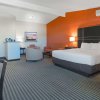 Отель La Quinta Inn & Suites by Wyndham Tucson - Reid Park, фото 30