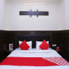 Отель OYO 14975 City Guest House, фото 18