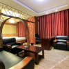 Отель HongMei Hotel, фото 2