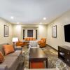 Отель Staybridge Suites College Station, an IHG Hotel, фото 4