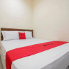 Отель RedDoorz @ Meruya 2, фото 3