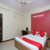 Отель OYO 4582 Hotel Nisa, фото 9