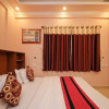 Отель OYO 8471 Sushama Accommodations Newtown, фото 29