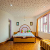 Отель OYO 13693 Home Royal Wood 3BHK Mall Road, фото 3