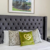 Отель Rideau 2Br Signature Apartment Free Parking 2, фото 33