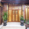 Отель OYO 2372 Graha Dalem Kemuning Sedayu Syariah, фото 8