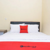 Отель RedDoorz @ MT Haryono Street Waingapu, фото 5