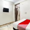 Отель OYO 67555 Aggarwal Building, фото 13