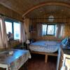 Отель Lower Haven Shepherds Hut, фото 2