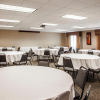 Отель Comfort Suites Fairview Heights, фото 18