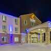 Отель Comfort Inn & Suites near Bethel College, фото 25