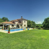 Отель Spacious Villa With Pool and Parasol in Rovinj, фото 17