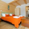 Отель Chalet Isabelle Mountain lodge 5 star 5 bedroom en suite sauna jacuzzi, фото 4