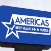 Отель Americas Best Value Inn Avenel Woodbridge в Авенеле