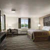 Отель Super 8 by Wyndham Portland Airport, фото 5