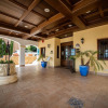 Отель Las Lomas Village Apartments, фото 14
