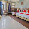 Отель OYO 37012 Hotel Bali Resorts, фото 38