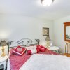 Отель Cozy Frankfort Apartment Near Beaches & Downtown!, фото 5