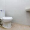 Отель RedDoorz Plus near Alun Alun Selatan, фото 8