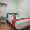 Отель Reddoorz @ Mall Nagoya Hill Batam, фото 2