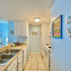 Отель Sugar Beach Condos by ALBVR, фото 9