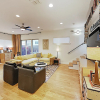 Отель New Listing! Bouldin Creek W/ Rooftop Deck 4 Bedroom Home, фото 2
