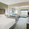 Отель La Quinta Inn & Suites by Wyndham Ponca City, фото 2