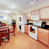 Отель Charming Unit D - 2 Br Duplex, фото 9