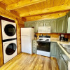 Отель Willow Creek 2 Bedroom Cabin by Redawning, фото 2