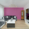 Отель Dark Grey and Pink Apartment by Renters, фото 6