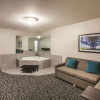 Отель La Quinta Inn & Suites by Wyndham Walker - Denham Springs, фото 7