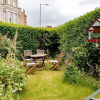 Отель Bright and Cosy 2 Bedroom Flat in Trendy Leith, фото 12