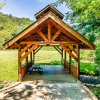 Отель Bear Vista Retreat w HotTub Pool View, фото 1