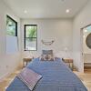 Отель Designer Eastside Hideaway W/ High Walkability 3 Bedroom Home, фото 6