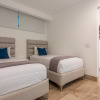 Отель Best Location - 3bdr Luxury - Pool - Gym, фото 4