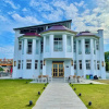 Отель Loju Castle Inn, фото 1