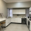 Отель Contemporary 2 bed in Suburbs - 2081, фото 2