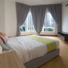 Отель OYO Home 501 Luxury 1BR Crest Condo, фото 13