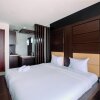 Отель Comfort And Homey Studio Apartment At Mangga Dua Residence в Джакарте