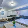 Отель Modern Townhouse w/ Pool Table by Cozysuites, фото 4