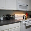 Отель Upgraded apt with everything you need!, фото 7