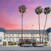 Отель Travelodge by Wyndham Culver City, фото 1