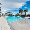 Отель New Listing! Coastal New-build W/ Pool 2 Bedroom Home, фото 17