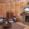 Отель Declan's View - Cozy 1 Bedroom With Game Room and Great Mountain Views! 1 Cabin by Redawning, фото 19