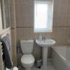 Отель Riverside Park Ground Floor Apartment - St Neots, фото 11